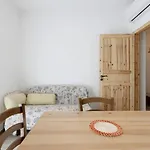 Apartamento 3 *